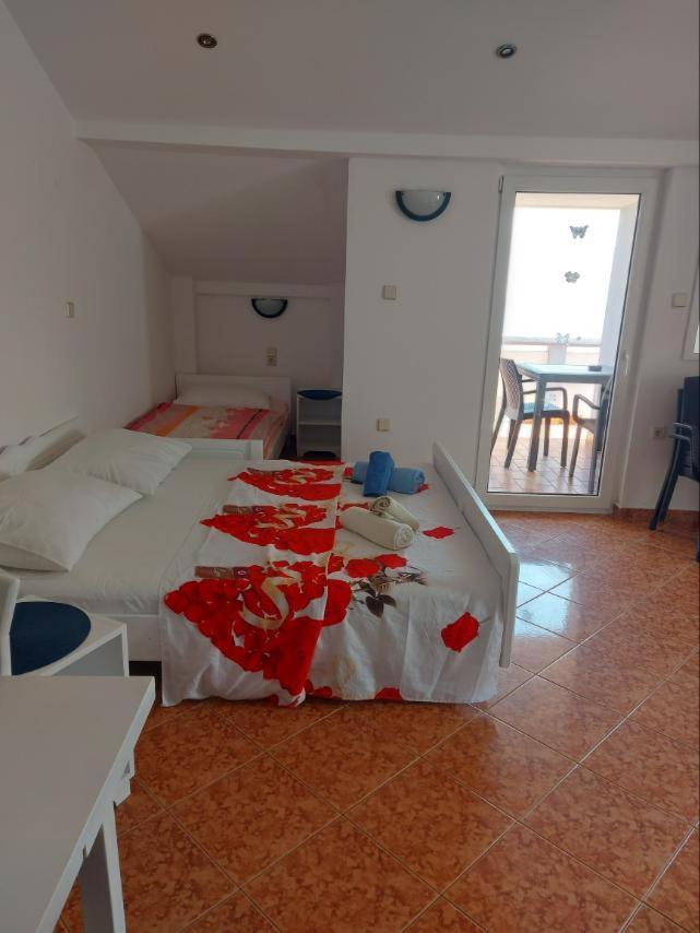 Apartmani Vesna Pag Town Dış mekan fotoğraf